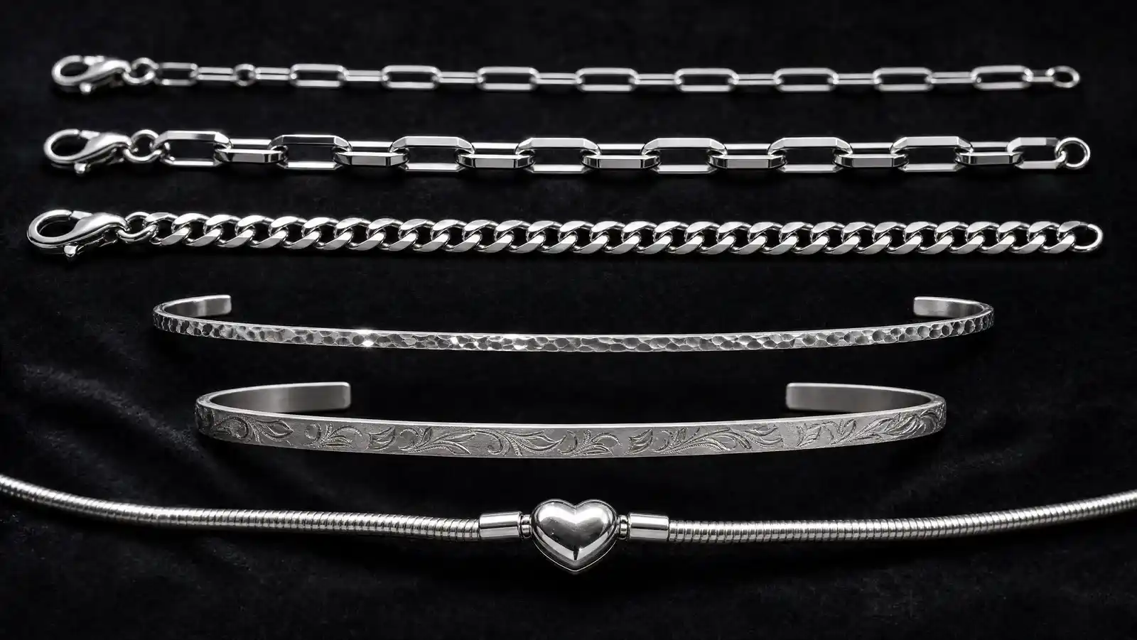 Cover Image for Best Sterling Silver Bracelets That Hold Their Finish